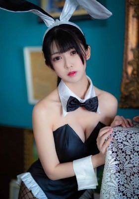 美丽小蜜桃